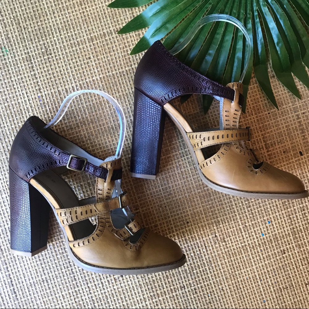 Hinge Color Block Maryjanes Heels 8.5